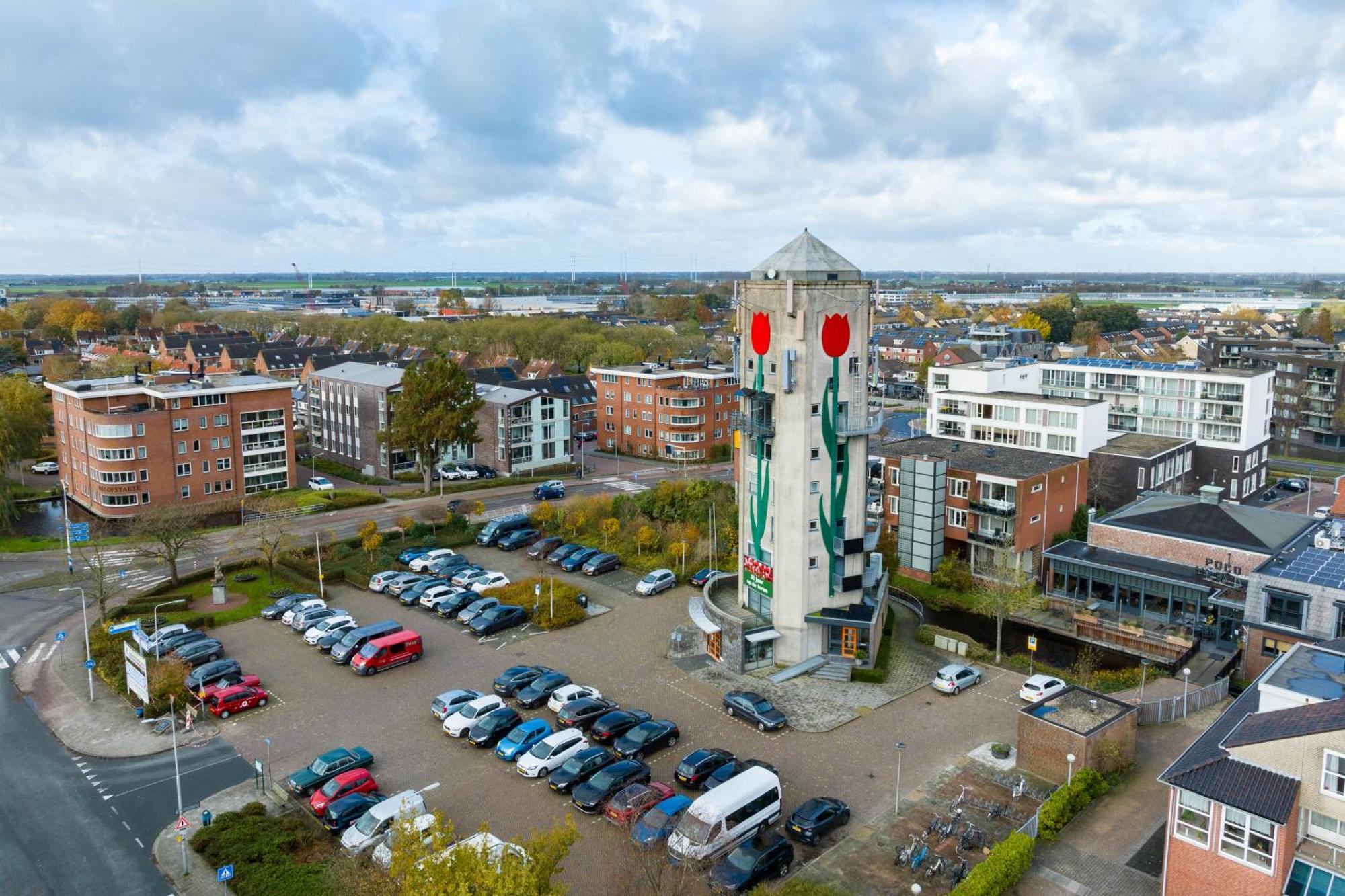 B&B De Tulpentoren Roelofarendsveen Esterno foto